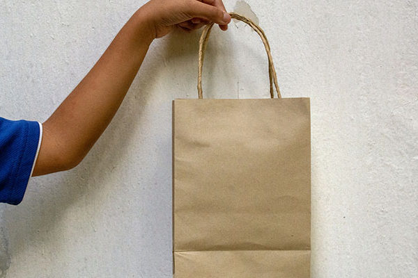 Come creare un sacchetto di carta fai da te